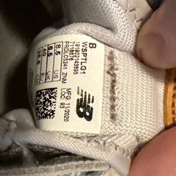 New Balance Fresh Foam Sneakers in Gray - Picture 6 of 6